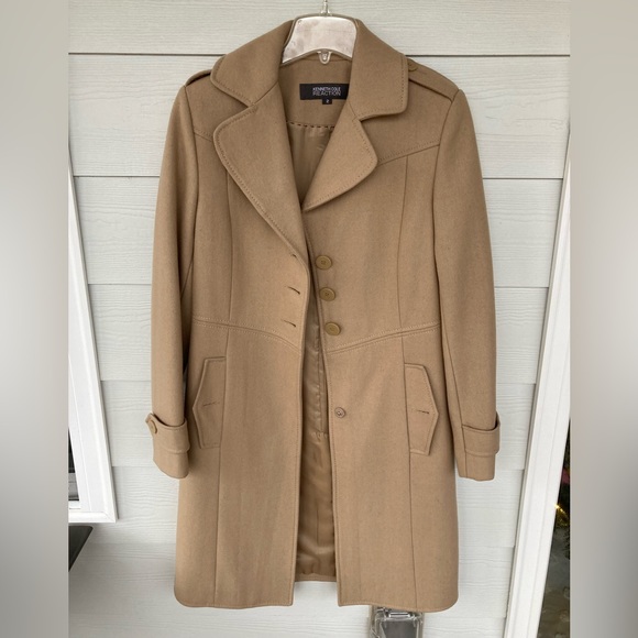 Kenneth Cole women’s wool coat. - Picture 3 of 4